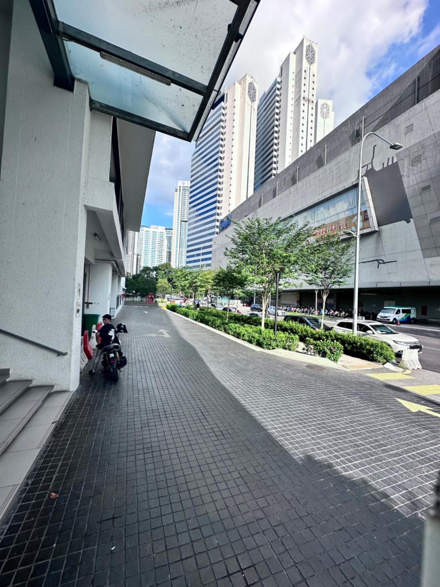 Апартаменты The Luxe Infinitum Klcc By Kl Malaysia Куала-Лумпур Экстерьер фото
